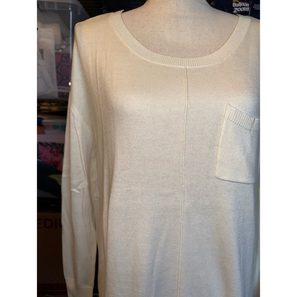 Women’s Natural Cream Daisy Fuentes Soft Touch Long Sleeve Sweater 🤍 - Picture 6 of 16